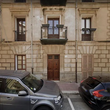 Ni Ni - Self Check In 아파트