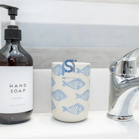 Ni Ni - Self Check In