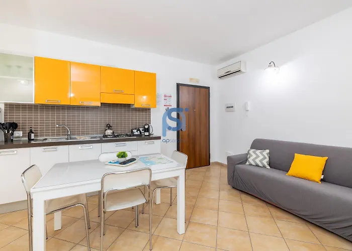 Ni Ni - Self Check In Cefalù