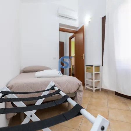 Ni Ni - Self Check In Cefalù